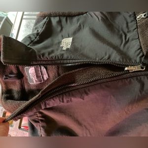 Boys medium north face.